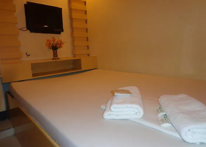 Paradise Apartelle