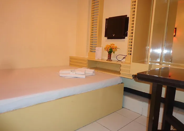 Hotel Paradise Apartelle 2*