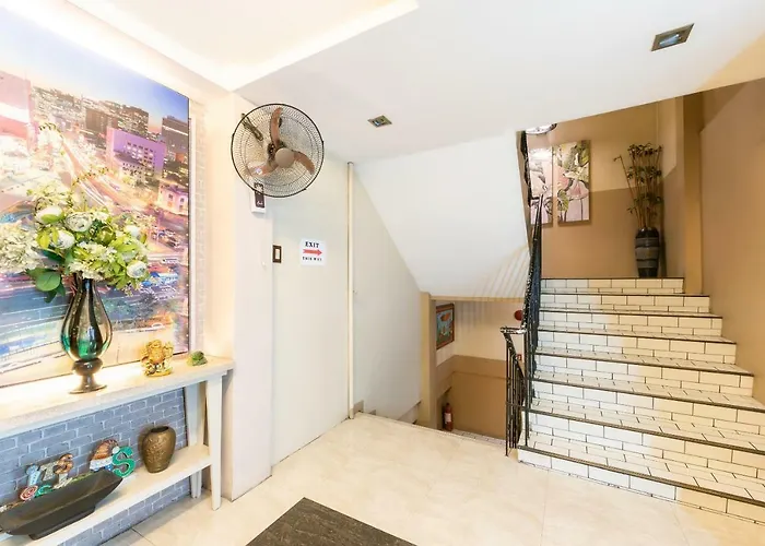 Paradise Apartelle Hotel