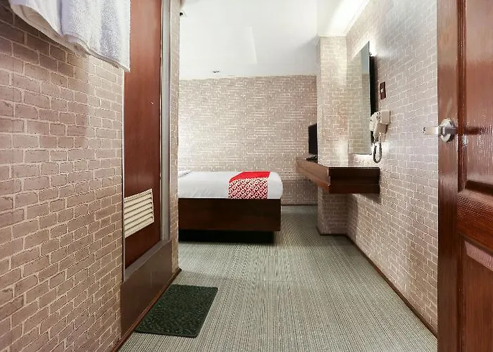 Paradise Apartelle Hotel 2*